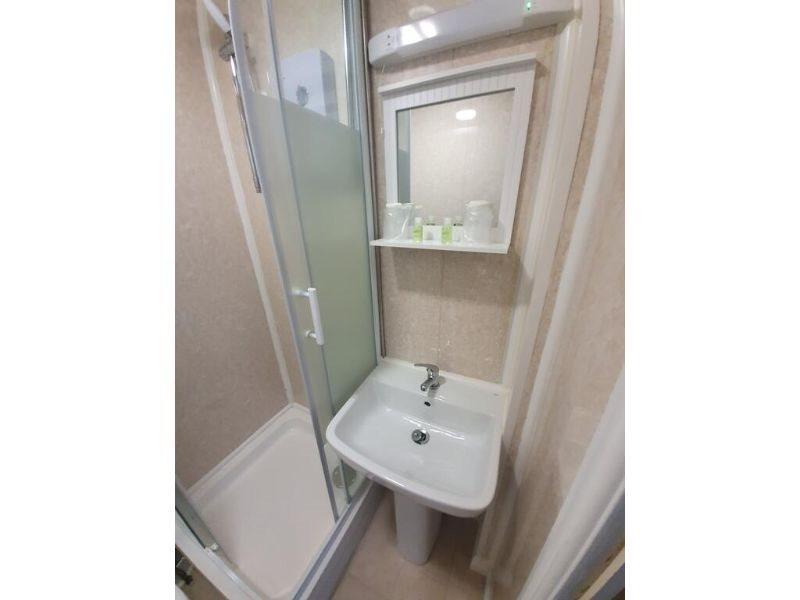 Dove Court Mini Lodge Алмъндсбъри Екстериор снимка
